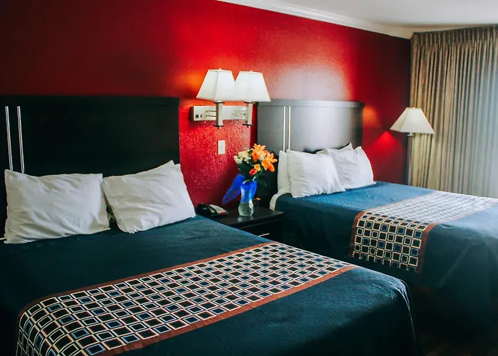Rodeway & Havasu Hotel 3*