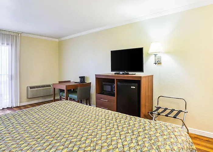 Rodeway & Havasu Hotel Lake Havasu City