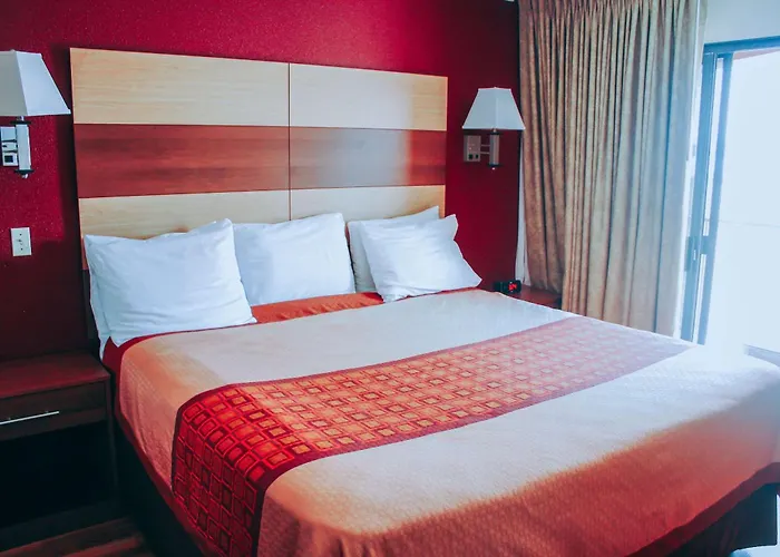 Rodeway & Havasu Hotel