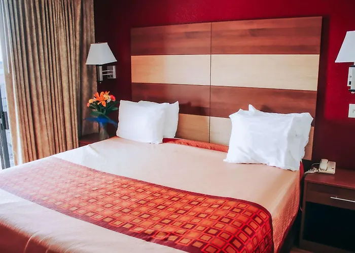 Rodeway & Havasu Hotel 3*