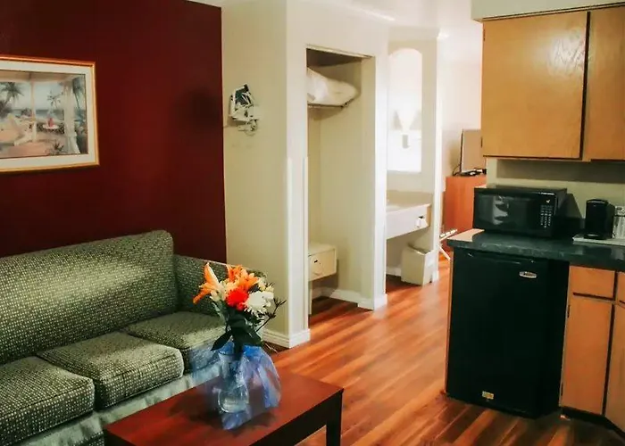 Rodeway & Havasu Hotel 3*